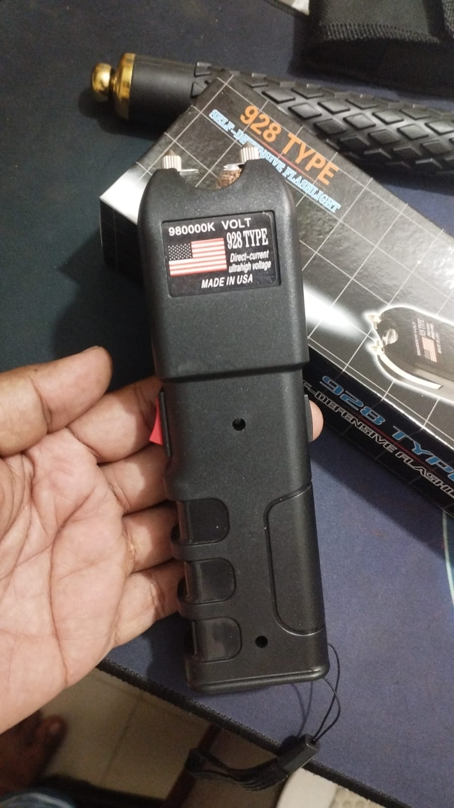 Self Defence Stun Gun-928 with Flashlight (Big) ME